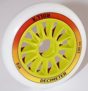 Roue 100 mm; duret 83A moyeu composite. Clic pour agrandir.